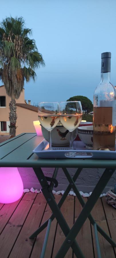 Suite avec tropezienne vue mer Hyères Extérieur photo